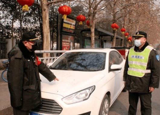 乱停车被写字了可以报警吗(有人在我车上乱写字能报警吗)